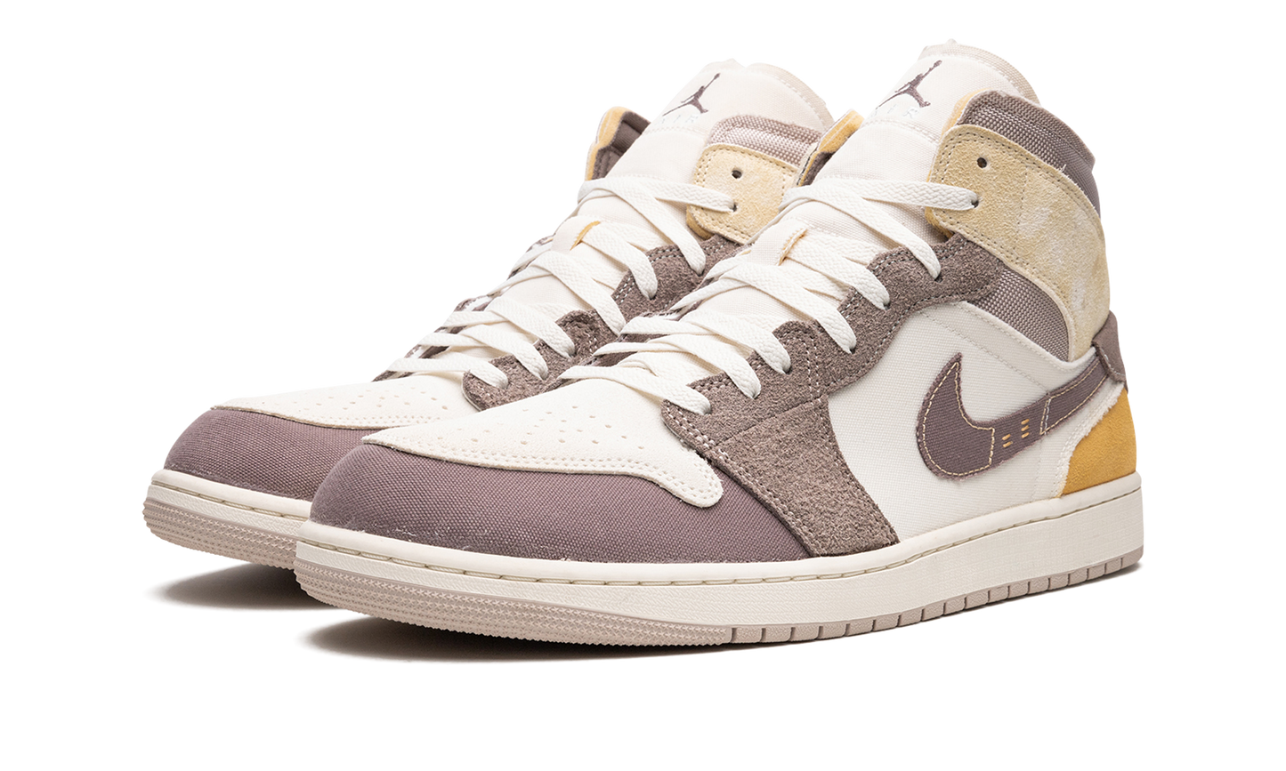 1 Mid SE Craft "Taupe Haze" DM9652 102