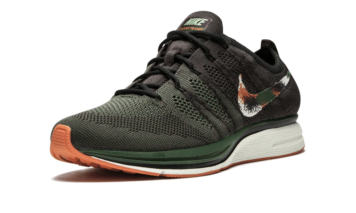 Flyknit Trainer "Velvet Brown" AH8396 202