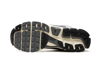 Zoom Vomero 5 "Iron Grey Chrome" IM3486 001