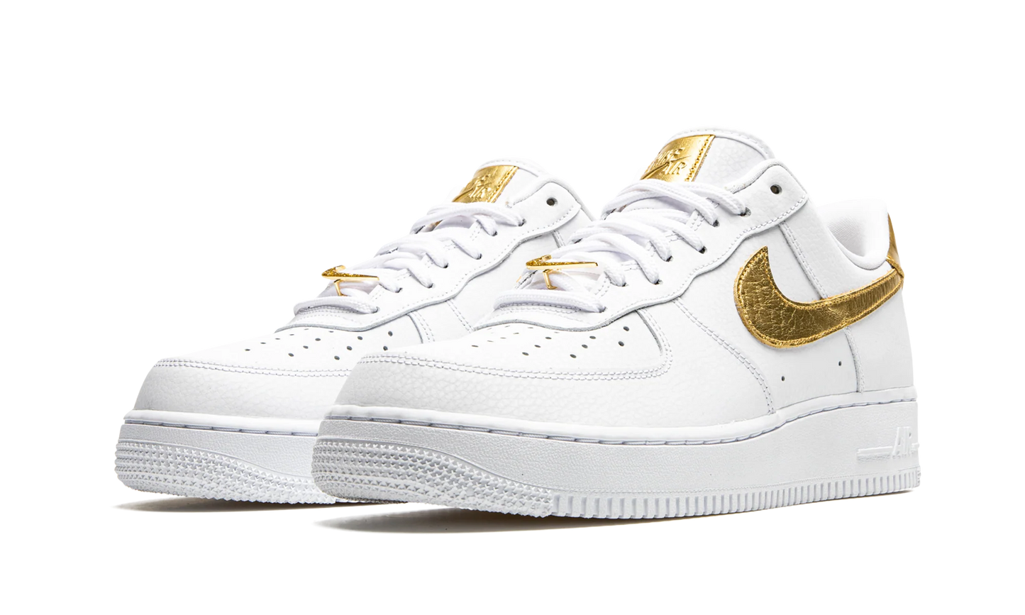 Air Force 1 Low '07 LV8 "Gold Foil" DC2181 100