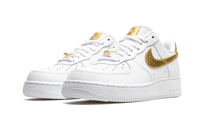 Air Force 1 Low '07 LV8 "Gold Foil" DC2181 100
