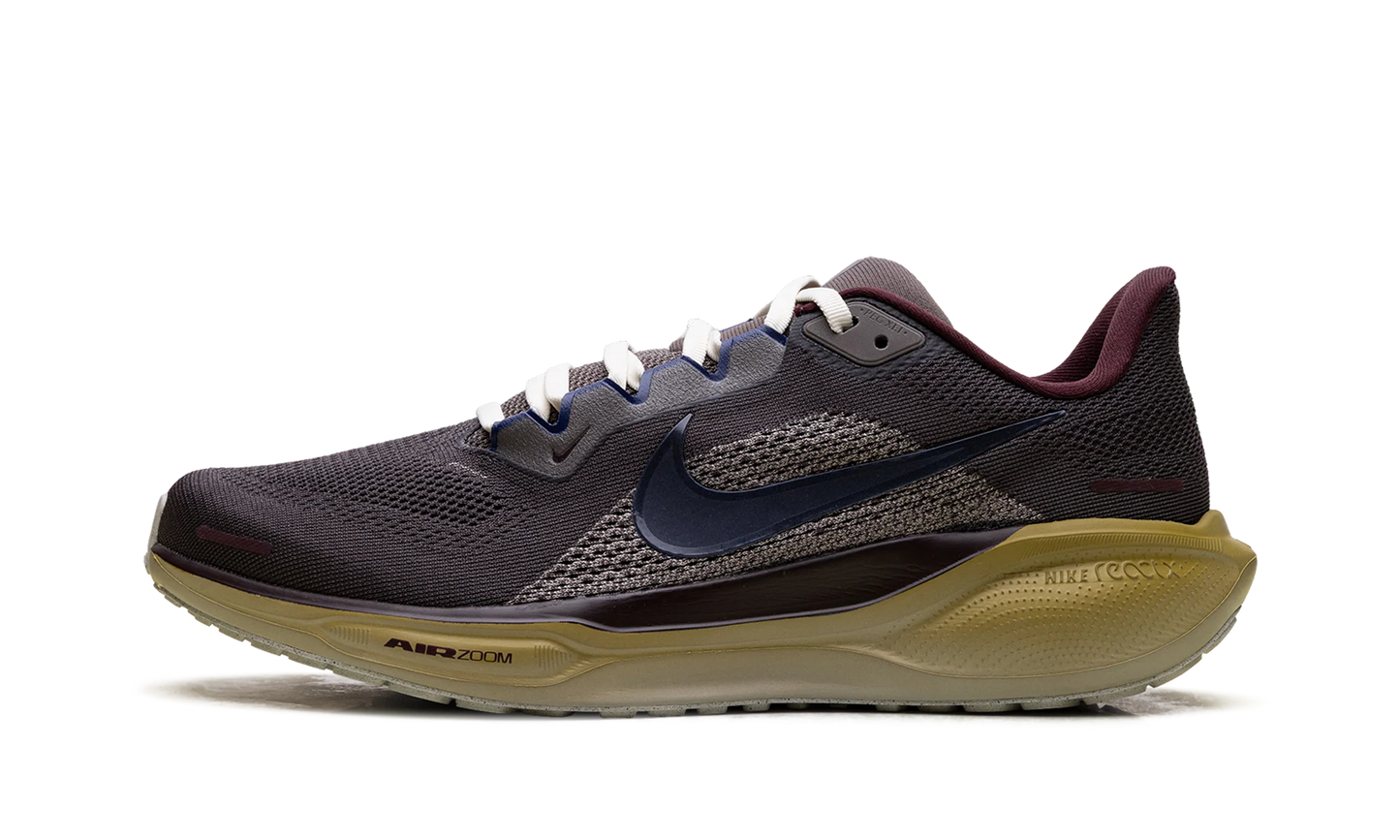 Pegasus 41 Premium "Medium Ash Cave Stone Desert Moss Blue Void" HV4327 299