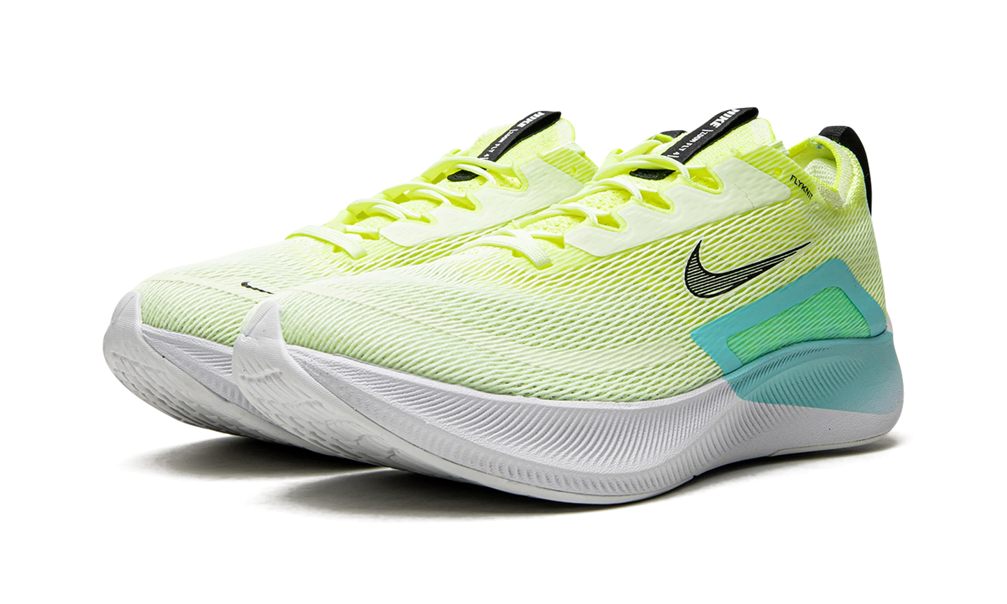 ZOOM FLY 4 MNS WMNS CT2401 700