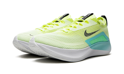ZOOM FLY 4 MNS WMNS CT2401 700