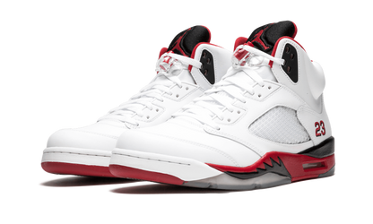 5 Retro "Fire Red" 136027 120
