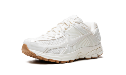 WMNS Zoom Vomero 5"SAIL GUM" HM5886 133