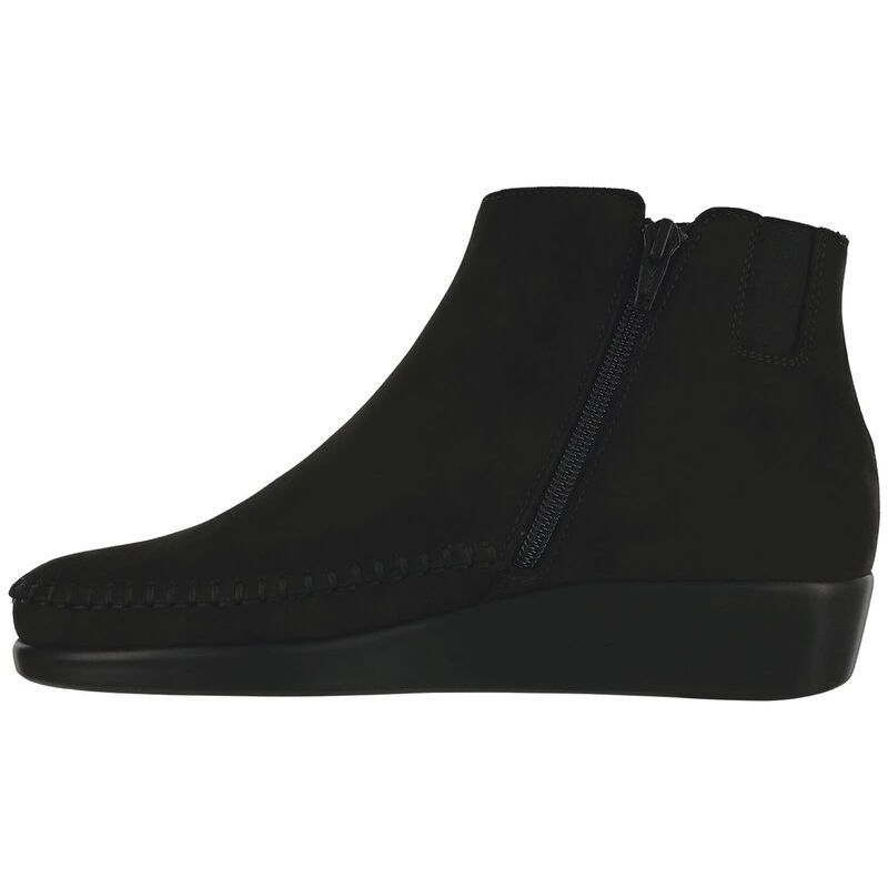 Women's Jade Ankle Boot in Onyx