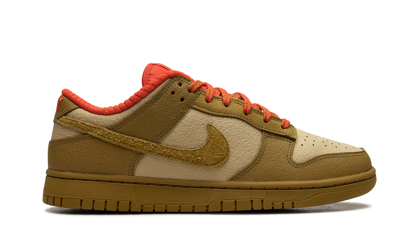 DUNK LOW WMNS"Bronzine Picante Red" FQ8897 252