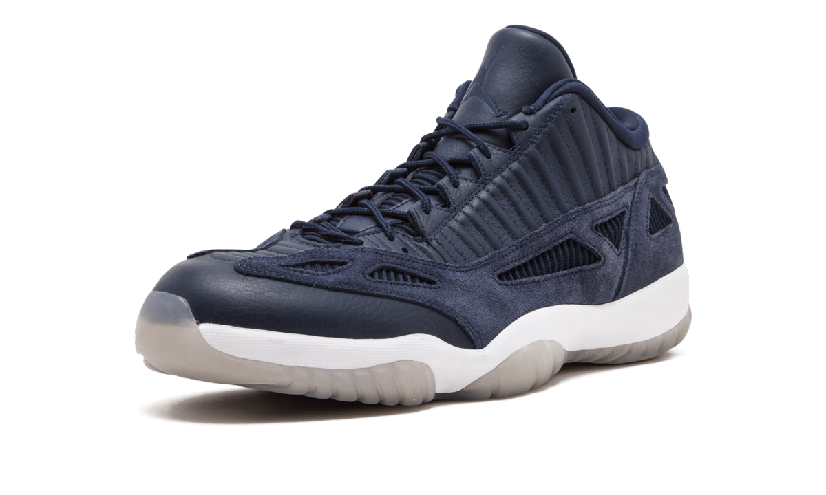 11 Retro Low IE "Obsidian" 919712 400