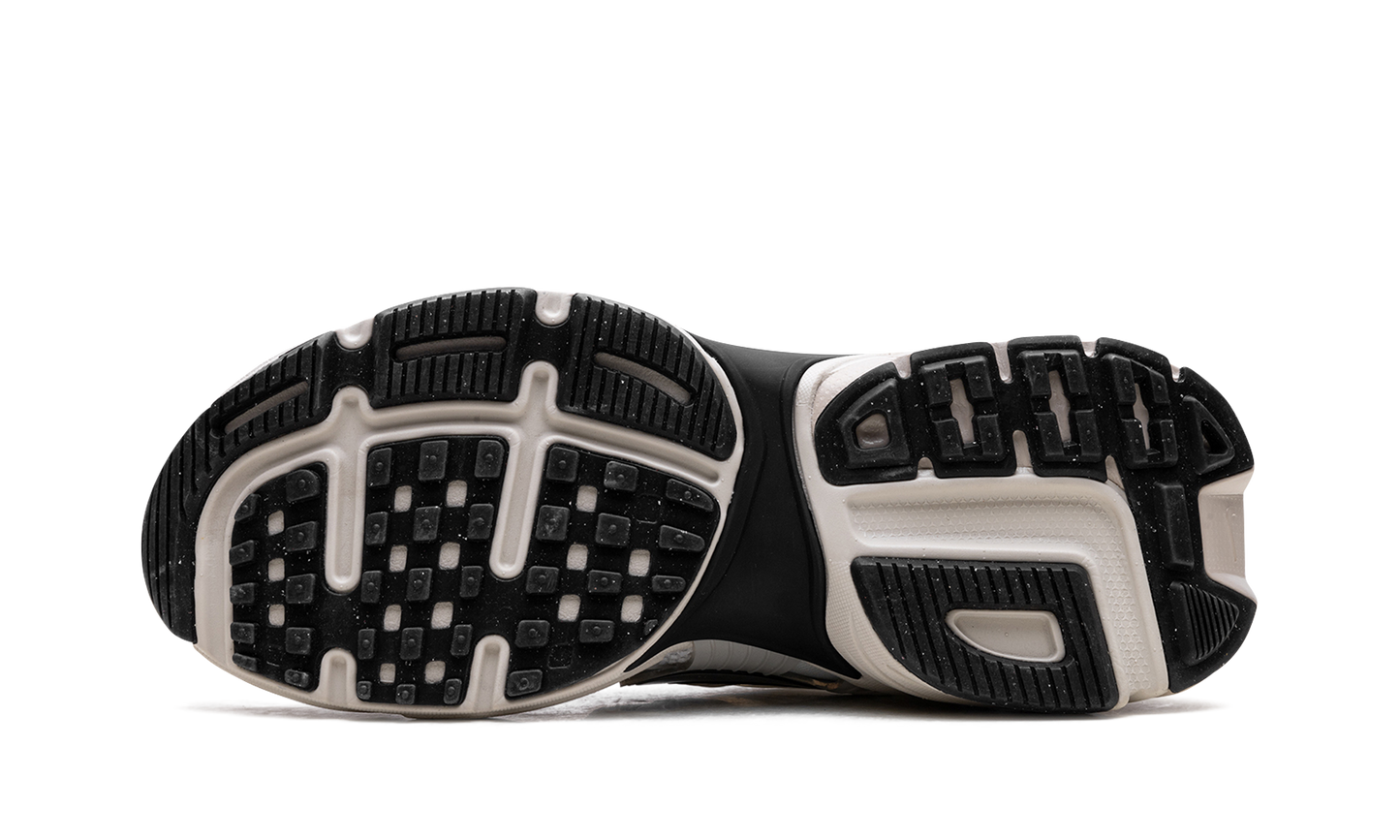 V2K Run Wmns"Summit White" FN6703 100