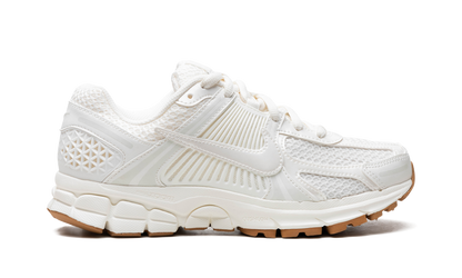 WMNS Zoom Vomero 5"SAIL GUM" HM5886 133