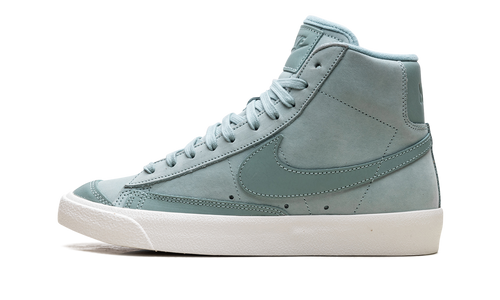 Blazer Mid WMNS"Mineral" DQ7572 300