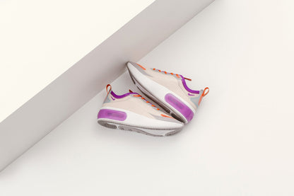Women's Air Max Dia SE - Light Orewood Brown/Hyper Violet/Starfish