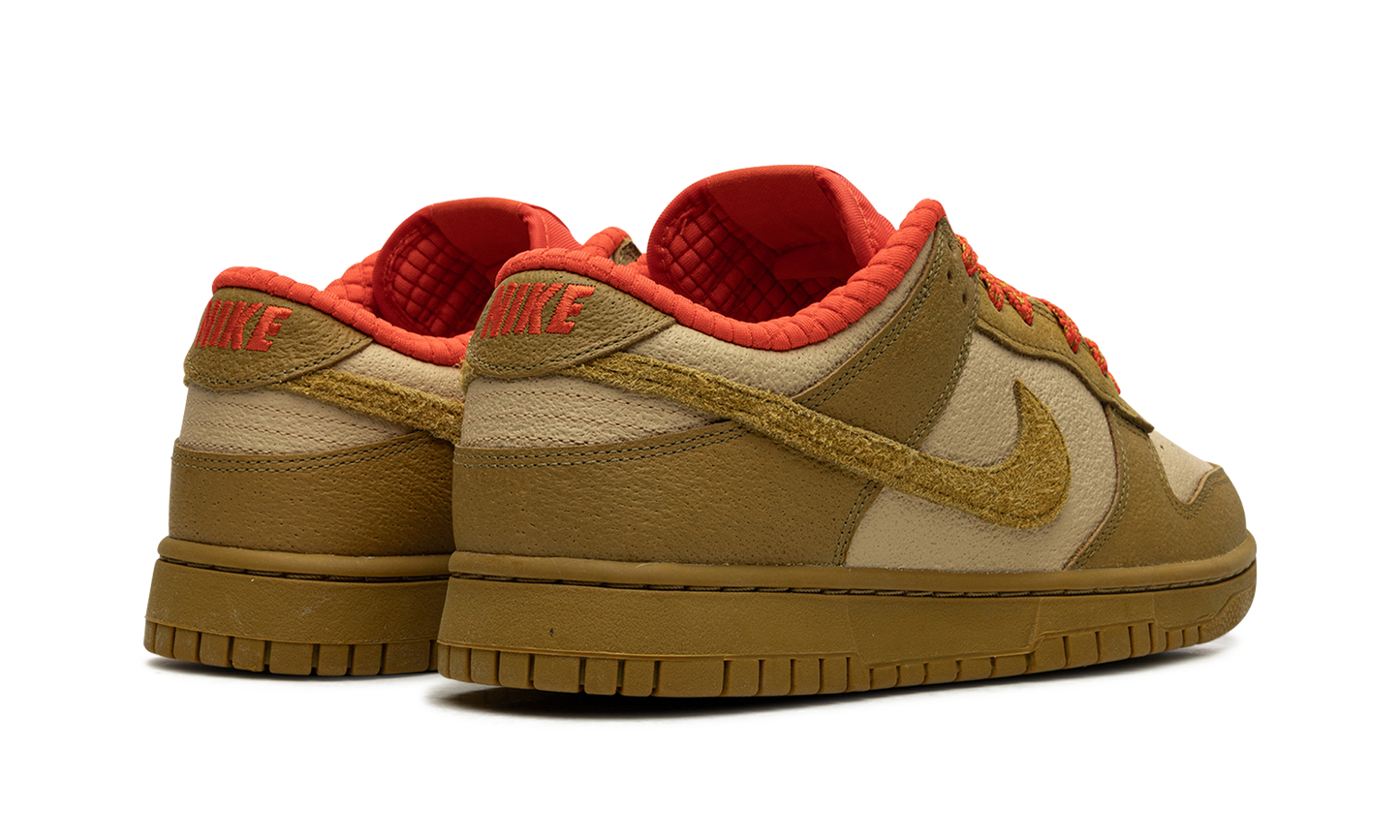 DUNK LOW WMNS"Bronzine Picante Red" FQ8897 252