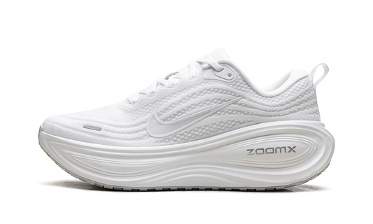 Vomero Plus WMNS"Triple White" HV8154 102