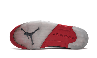 5 Retro "Fire Red" 136027 120