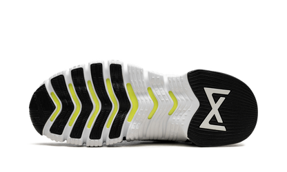 FREE METCON 3 WMNS"Black/ White" CJ6314 010