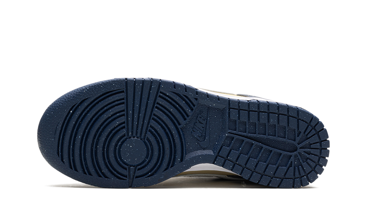 DUNK LO NEXT NATURE WMNS"Midnight Navy Gold" DD1873 401