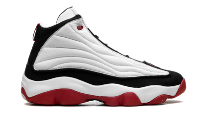 Pro Strong "White Black Gym Red" DC8418 116